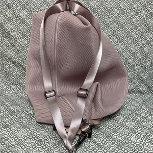 👛NWT CALIA by Carrie Underwood Textured Mash Backpack